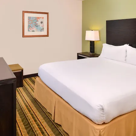 Holiday Inn Express Berkeley By Ihg Exterior photo