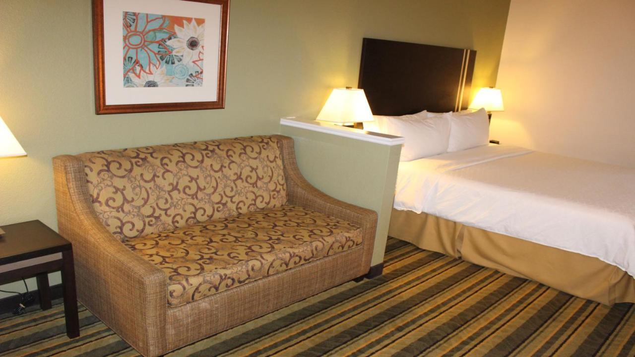 Express By Ihg Hotel