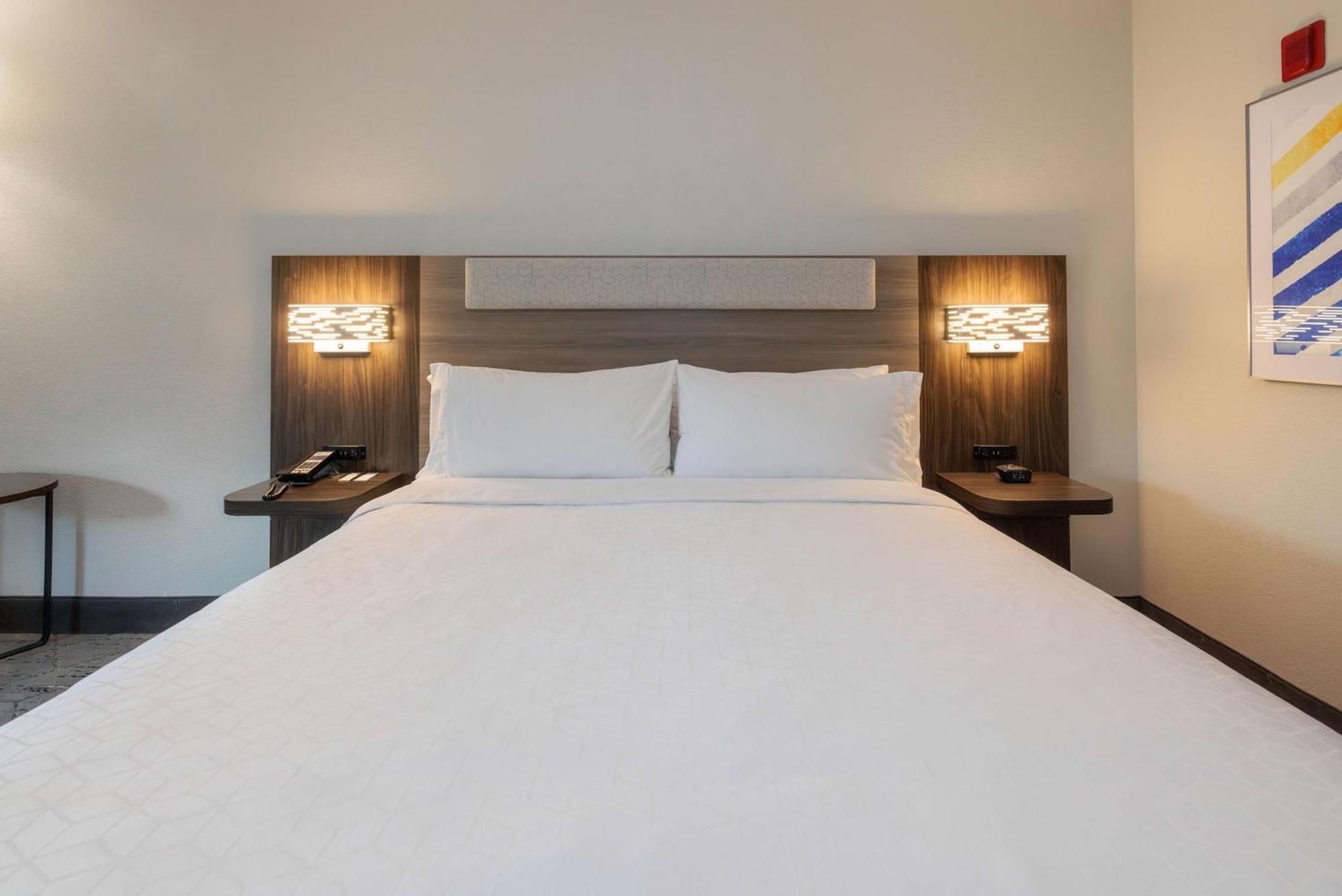 Express By Ihg 3*
